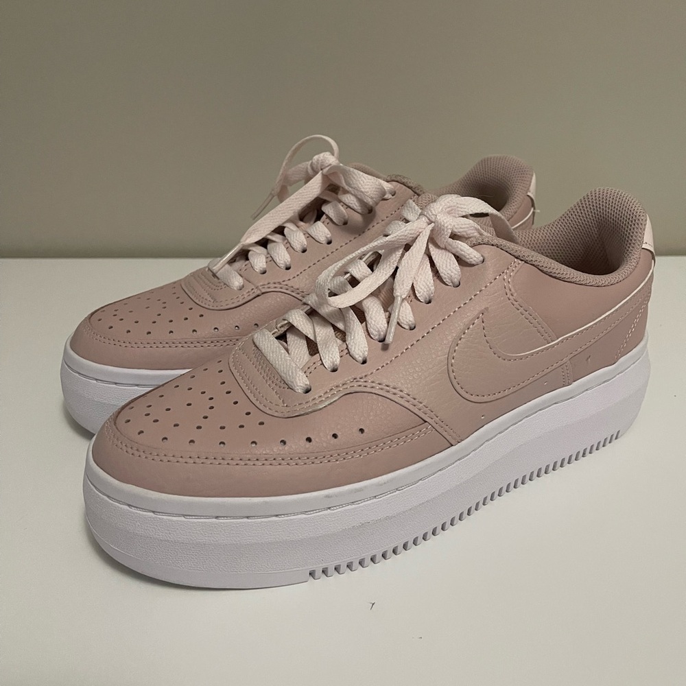 Pink Women's Nike Shoes